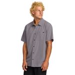 Camisa-Para-Hombre-Manga-Corta-Surftrek-Perf-Gris-Billabong